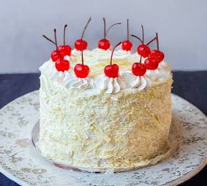 White Forest Cake [500 grams]