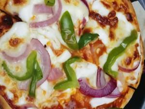 Onion Pizza