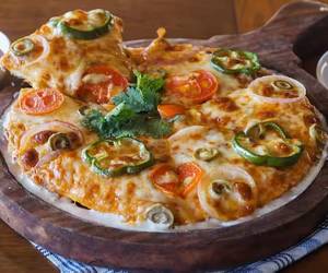 Regular Mexican Green Wave Pizza