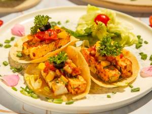 Spicy Cottage Cheese Tacos (4 Pcs)