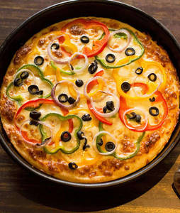 Paneer & Onion Pizza [Medium] And Cold Drink