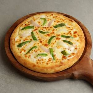 Onion Capsicum Pizza