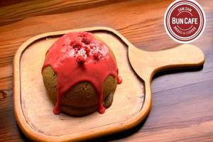 Red Velvet Cookie Bun
