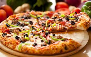 Thekas special pizza