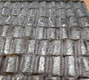Kaju Roll (250 Gms)