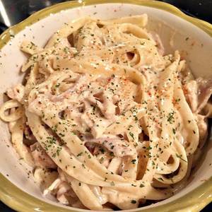 Penne pasta in pomodoro sause