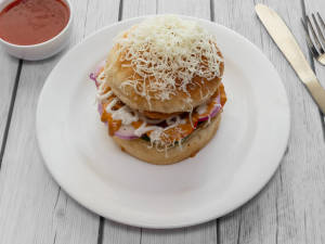 Cheesy Tandoori Burger