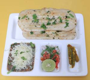 Special Butter Chole Kulcha (With Naan Kulcha)