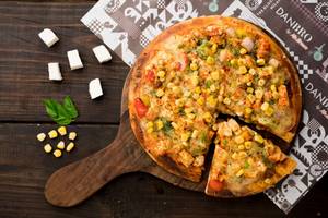 8" Paneer And Corn Pizza