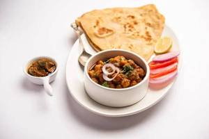 Chole+2 Plain paratha
