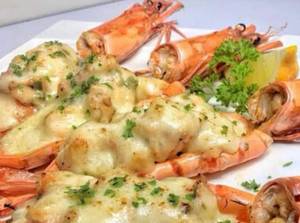 Prawn Thermidor (Big fat juicy!  Alfredo Cheese Sauce,Mushrooms,Bellpeppers,Herbs,Spices)