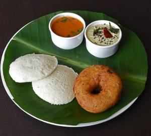 Idli (2) Vada (1)