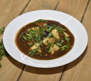 Chilli Paneer (Gravy)