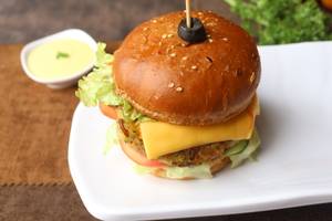 Crunchy with Amul Cheese Slice Burger