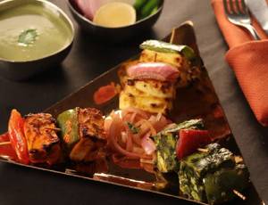 Paneer Tikka Platter 12 Pcs