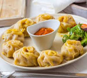 Veg Momos [10 Pcs]