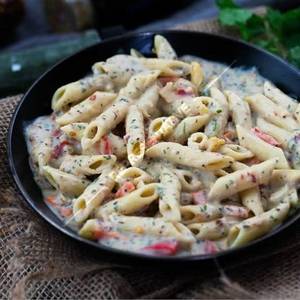 White sauce pasta