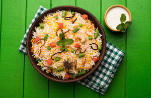 Buy 1 Vegetable Biryani (450 Ml) & Get 1 Amul Masti Dahi Free