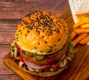 Crispy paneer burger