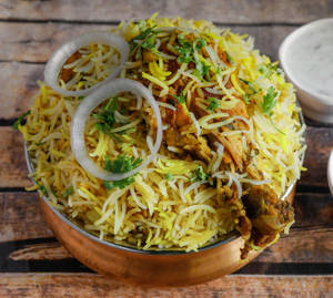 Sp.chicken Dum Biryani Sajuk Tup
