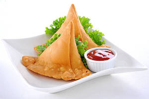 Punjabi Aloo Samosa (1 Pc)