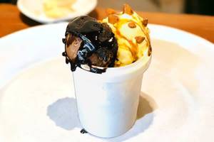 Caramel Chocolate Temptation Sundae