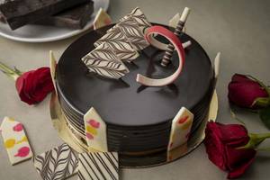 Eggless Royal Chocolate Cake