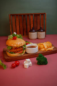 Smoke House BBQ Burger