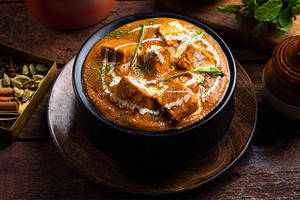 Butter Paneer [500ml] (Chef Special)