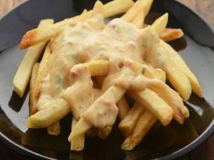 Cheesy Peri Peri Fries (200 Gm)