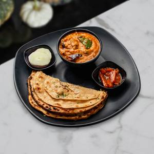 Kadai Paneer + Tawa Laccha Paratha