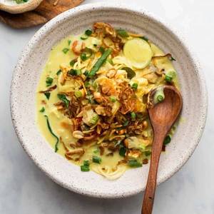 Burmese Yellow Curry (non-veg)