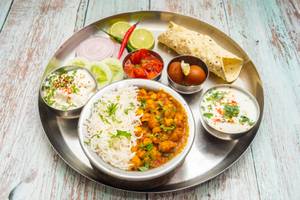 Special Veg. Sabji Basmati Rice Bowl (650Ml)