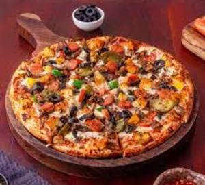 Loaded Chicken Olive Pizza [8 Inches]