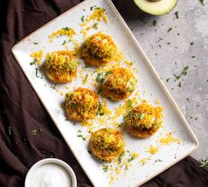 Guac Sev Puri (6 Pcs)