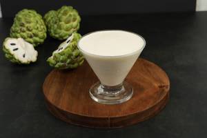 Custerd With Fresh Cream