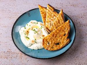 Whipped Ricotta With Truffle Oil