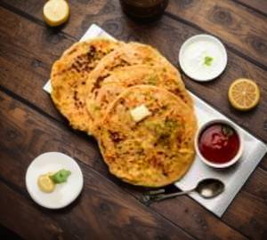 Paneer Pyaz Paratha With Curd & Pickle