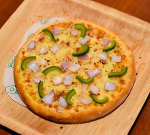 Light onion and grenny capsicum