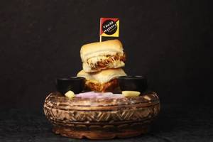 Chicken Cheese Pav [2 Pieces]
