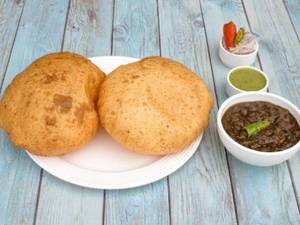 Bhature Chole [2 Pcs]