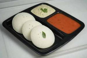 Idli chutney sambar [3 pieces]