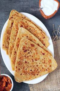 Trikone Paratha 4 Pic