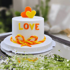  Eggless Butterscotch Mini DC Cake