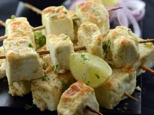 Paneer Makhmali Tikka