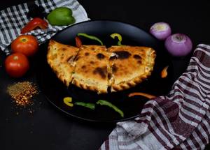 Calzone Veg Pizza