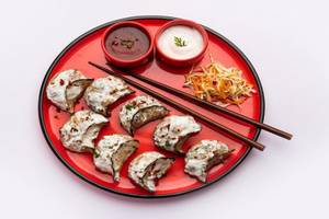 Afghani Paneer Momos