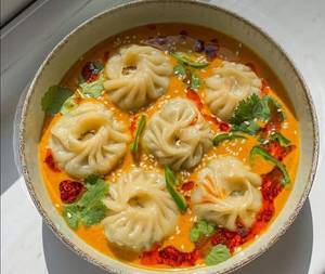 Jhol Chicken Momos