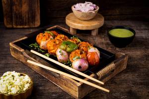Paneer Tandoori Momos 06pcs