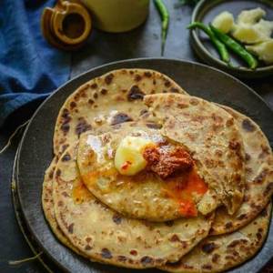 Aloo paratha [2 pieces]